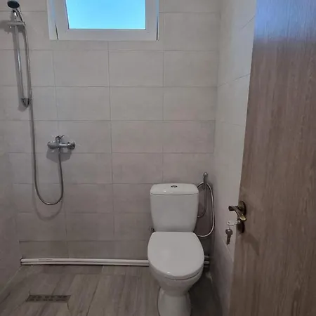 Anita * בוקרשט