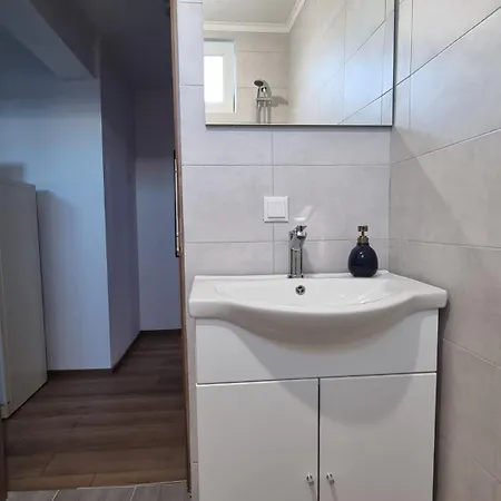 Anita Quarto em Acomodações Particulares